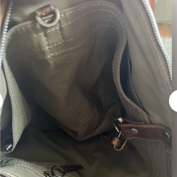 Small Duffle - Picture 3 of 4